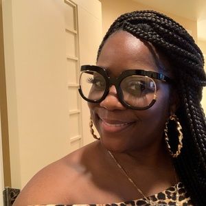 Meet your Posher, Stacey